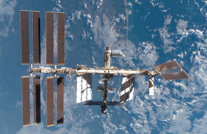 Центр управления полётами успешно скорректировал орбиту МКС