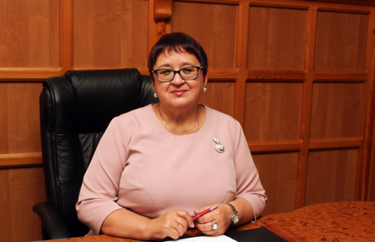 Мэр Бийска посоветовала переехать недовольным сугробами в городе